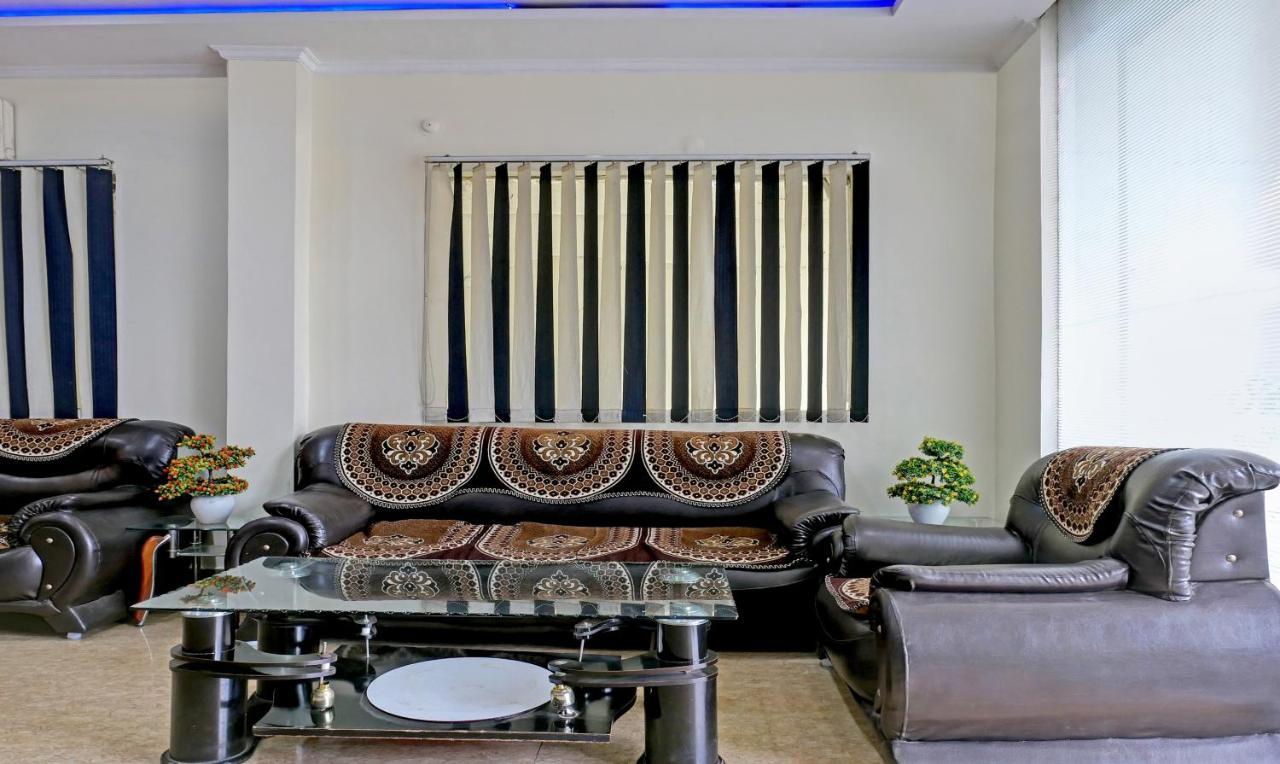 Hotel Itsy By Treebo - Ashoka Grand Varanasi Exterior foto